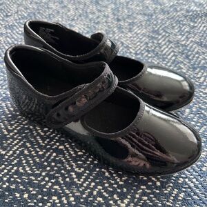 Weissman W2600 Dance Shoes – Youth Size 2 (Approx Women’s 4) – Narrow